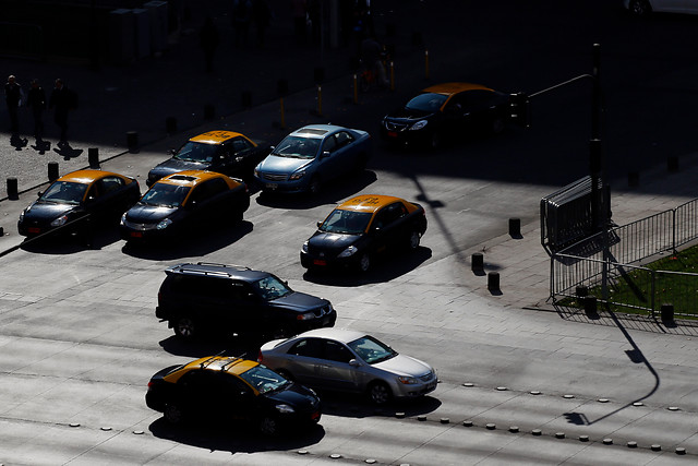 Taxistas realizaron protestas en la capital en contra de servicio Uber