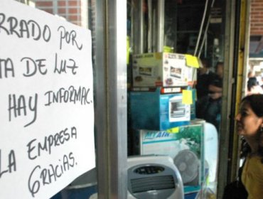 Maduro decreta viernes feriados en sector público de Venezuela "para ahorrar energía"