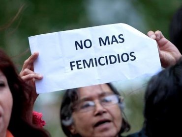 Parlamentarias de Chile Vamos piden eliminar infidelidad como causal de femicidio