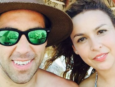 Claudio Bravo y su esposa presentan oficialmente a su pequeña Emma