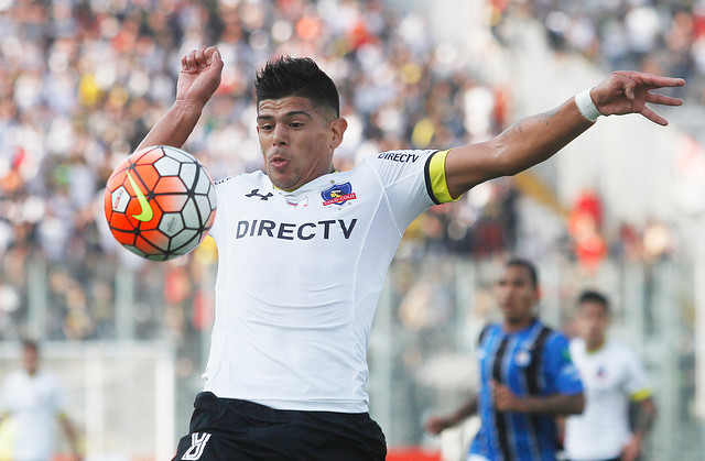 Esteban Pavez recibió dos partidos de sanción y volverá en la última fecha