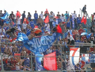 Hinchas de Universidad de Chile agotaron entradas para el clásico