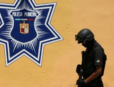 Brutal tortura de militares mexicanos a una mujer con una bolsa de plástico deja dos funcionarios detenidos