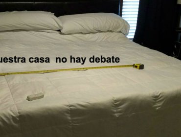 Cansado de discutir con su mujer por el lado de la cama creó una insoportable solución