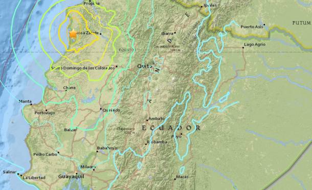 Alerta de tsunami para Ecuador y el resto del Pacífico tras terremoto de magnitud 7,8