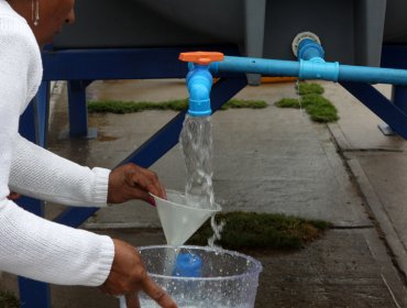 Aguas Andinas decreta corte general de agua potable en Región Metropolitana