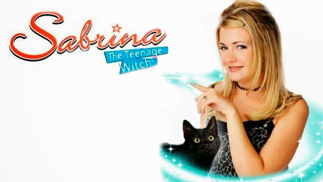 Mira cómo luce “Sabrina, la bruja adolescente” a los 40 años