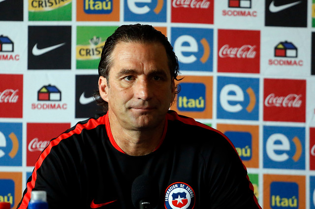 Juan Antonio Pizzi comenzará gira por Europa para visitar a seleccionados