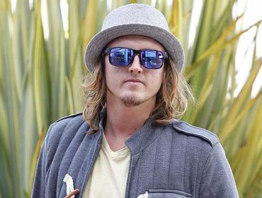 Paris Hilton y actor de “Breaking Bad” son los nuevos amigos de el “Chispa”