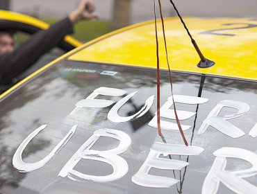 Taxistas realizarán paro nacional para manifestarse en contra de Uber