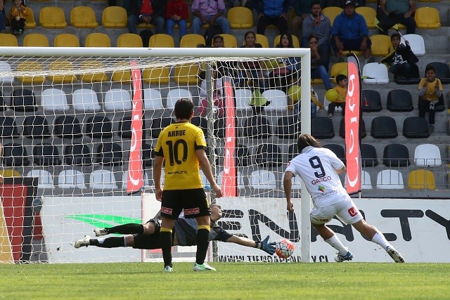 Así reaccionó Twitter tras el descenso de Barnechea a Segunda División