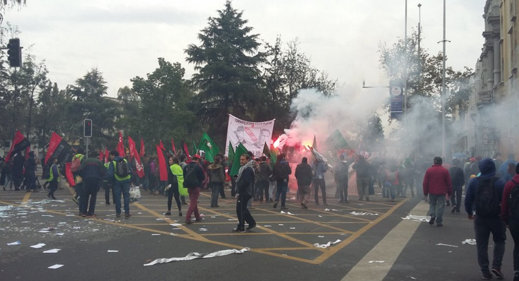 Desmanes aislados se registran en marcha del Día del Trabajador