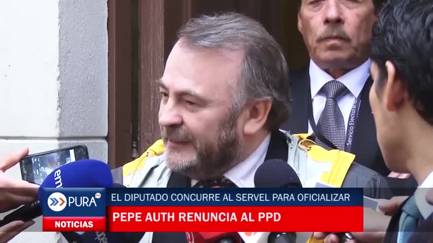 Pepe Auth concretó ante el Servel su renuncia al PPD, denunció falta de democracia interna