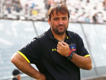 No se va: José Luis Sierra continuará como entrenador de Colo Colo