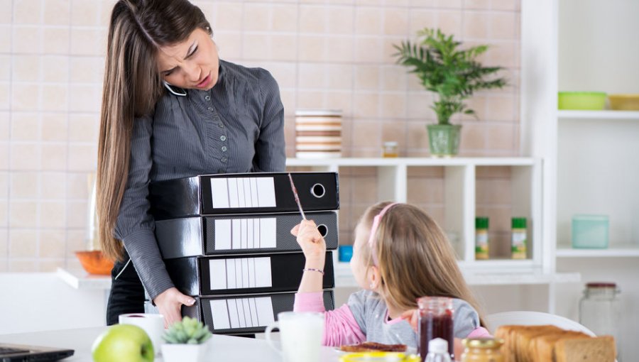 La culpa de las mamás que trabajan fuera del hogar