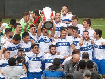 Plantel de la UC se tomó la foto oficial como Campeón del Clausura