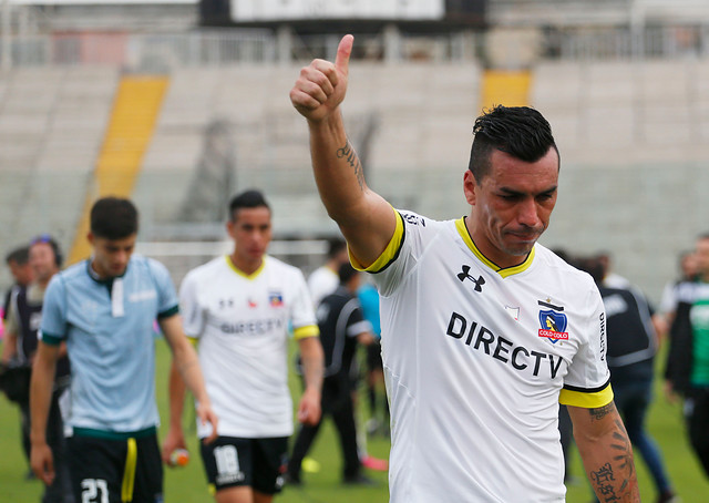 Esteban Paredes podría dejar Colo Colo y partir al fútbol chino