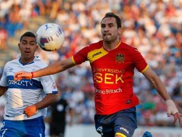 Universidad Católica apunta al lateral Nicolás Berardo