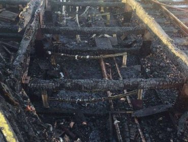 Un gran incendio desata el caos en la red ferroviaria londinense