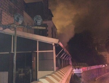 Incendio de madrugada afectó al Club Árabe de Viña del Mar