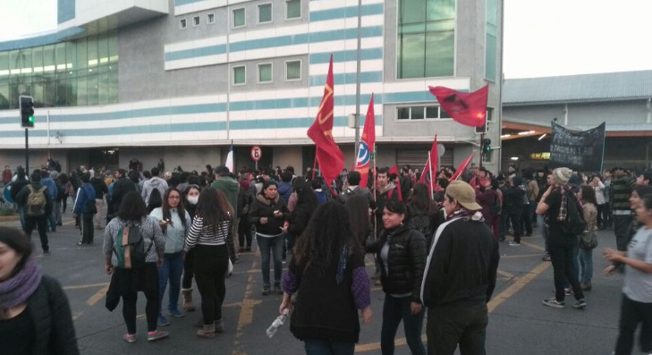 Con incidentes y detenidos termina marcha en Puerto Montt en apoyo a los pescadores de Chiloé