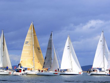 Vela: Yate 'El Olimpo' se quedó con la regata Glorias Navales