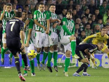 Gustavo Poyet es el nuevo técnico del Betis de España