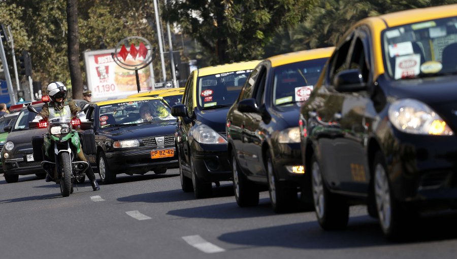 Estos son los desvíos ante paro de taxis y colectivos