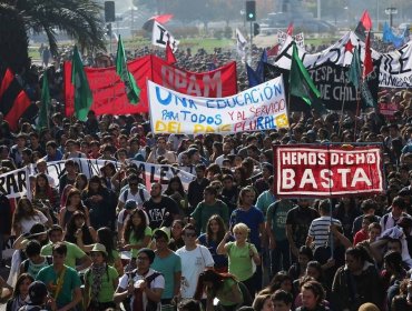 Con incidentes terminó la segunda marcha estudiantil en Santiago y Valparaíso