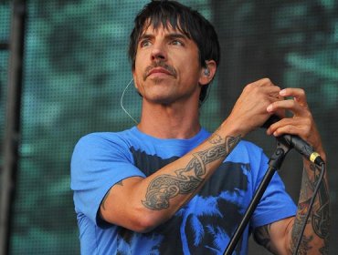Vocalista y líder de Red Hot Chili Peppers es hospitalizado de urgencia