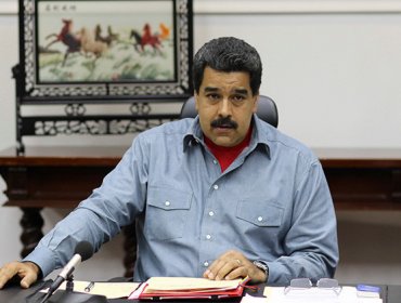 Maduro denuncia una incursión ilegal de avión "letal" de EE.UU. en el espacio aéreo de Venezuela