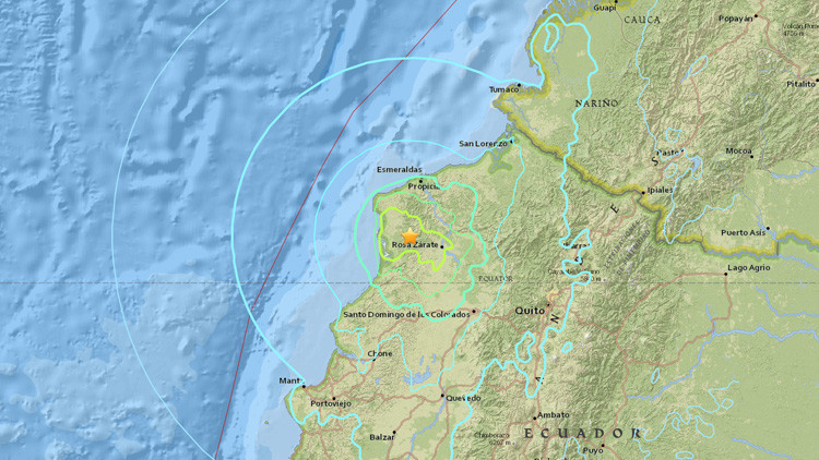 Fuerte sismo de magnitud 6,7 sacude Ecuador