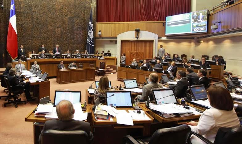 Quiebre en la Nueva Mayoría: Aprueban Ley Corta antidelincuencia con polémico control de identidad