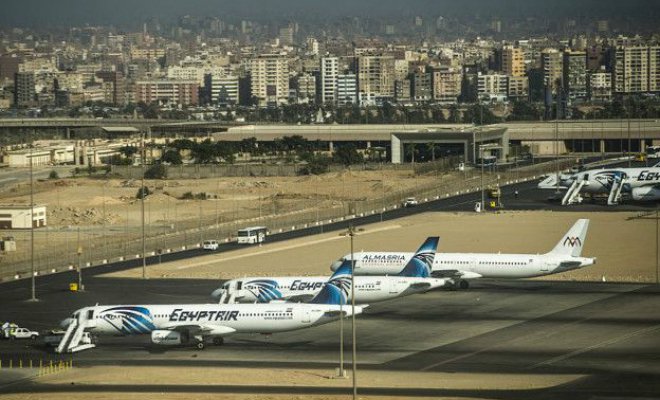 Avión estrellado: Revelan el último mensaje del piloto de EgyptAir