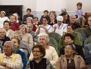 OMS asegura que Chile tiene la mayor esperanza de vida de América Latina