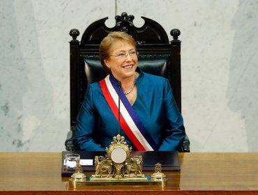 La presidenta Michelle Bachelet entrega su cuenta pública al país