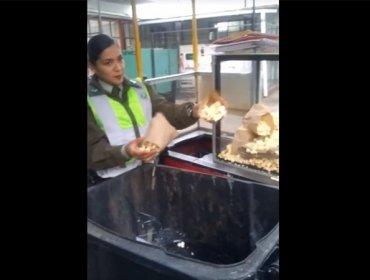 Video: Carabinera bota mercadería de vendedora ambulante