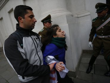 Carabinero infiltrado en la toma de La Moneda siembra dudas