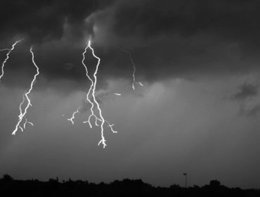 Video: Así se ve una espectacular tormenta eléctrica a cámara lenta