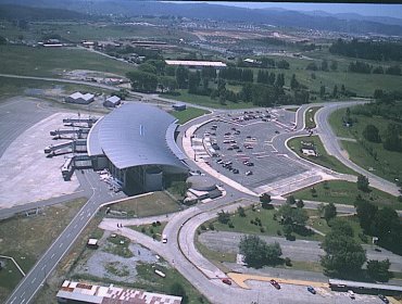 Licitación del aeropuerto Carriel Sur permitirá duplicar capacidad anual