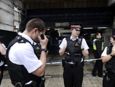 Alerta en Londres: La Policía borró "por error" datos de más de 800 presuntos terroristas