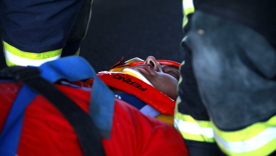 La Unión: Dos muertos deja choque de frente de camión con auto menor