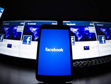 Tenga cuidado con lo que dice: Facebook puede estar 'pinchando' todos sus teléfonos con este truco