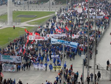 Marcha de la CUT: Bárbara Figueroa llamó al gobierno a reponer la “titularidad sindical”