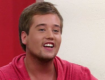 El nuevo Nicolás Yunge: Los labios perfecto del ex chico de “Perla, tan real como tú”