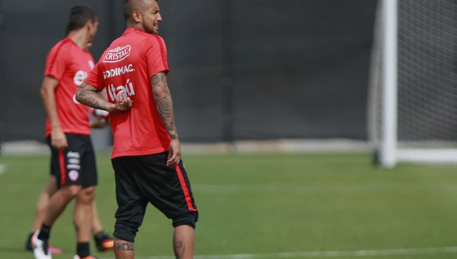 Arturo Vidal se sumó a los homenajes para Muhammad Ali