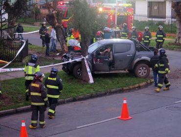 Una persona lesionada deja colisión entre dos camionetas en Osorno