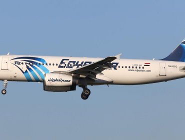 Un avión de EgyptAir con destino a Pekín aterriza en Uzbekistán por amenaza de bomba