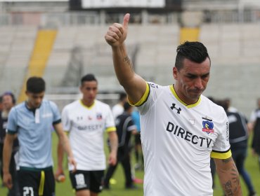 Esteban Paredes podría dejar Colo Colo y partir al fútbol chino