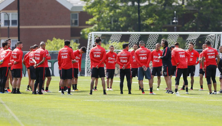 La 'Roja' entrenó en Boston con Vidal, Medel y Díaz con trabajo diferenciado